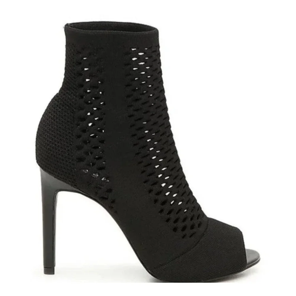 CHARLES‎ BY CHARLES DAVID Black Cut Out Peep Toe Ankle Booties Sz 7.5 $139 NEW